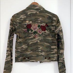 Women’s camo jacket